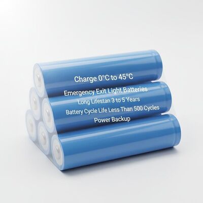 Batteries pour éclairage de secours, charge 0C à 45C, longue durée de vie de 3 à 5 ans, durée de vie de la batterie inférieure à 500 cycles, alimentation de secours