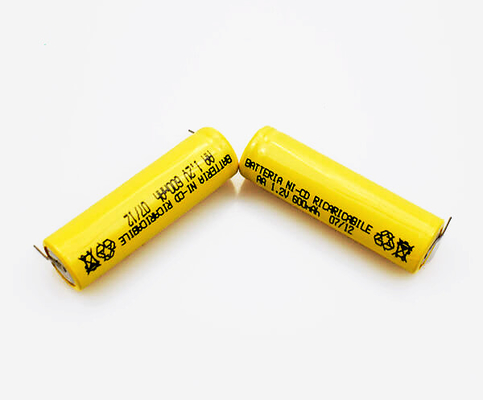 PVC jaune rechargeable AA600mAh de batterie de Cd de Ni de 16.6g 1,2 V