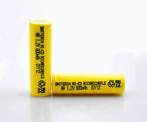 PVC jaune rechargeable AA600mAh de batterie de Cd de Ni de 16.6g 1,2 V